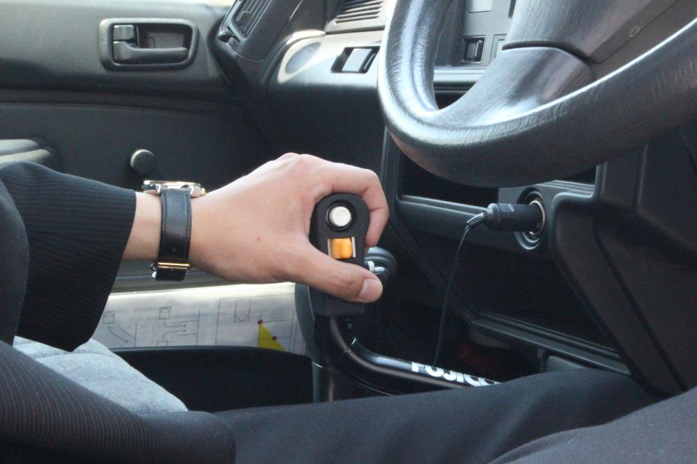 身体に障がいをお持ちの皆様へ運転免許取得のご案内 香里自動車教習所